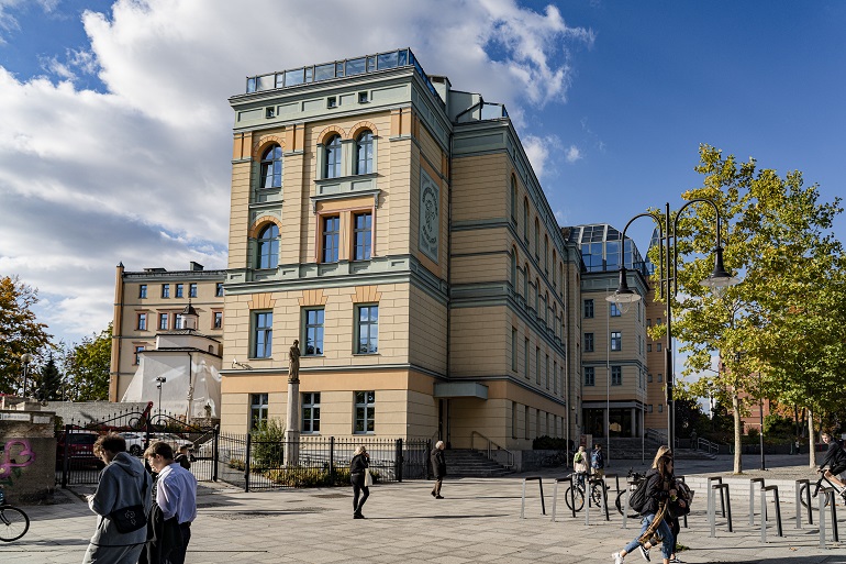 Przeniesienie do informacji o tytule: Rector's hours on May 22nd
