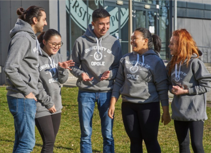 UB in a Cultural Melting Pot – Multiculturalism in Academia /1